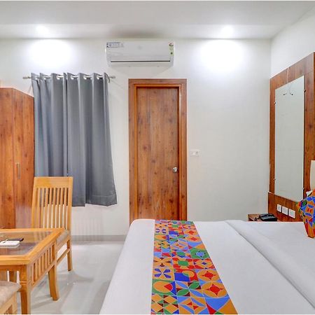 Fabexpress The Regalia Inn Lucknow Bagian luar foto