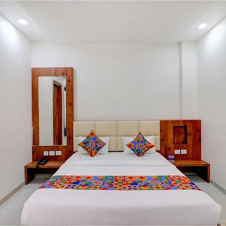 Fabexpress The Regalia Inn Lucknow Bagian luar foto