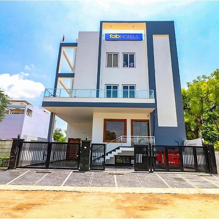 Fabexpress The Regalia Inn Lucknow Bagian luar foto