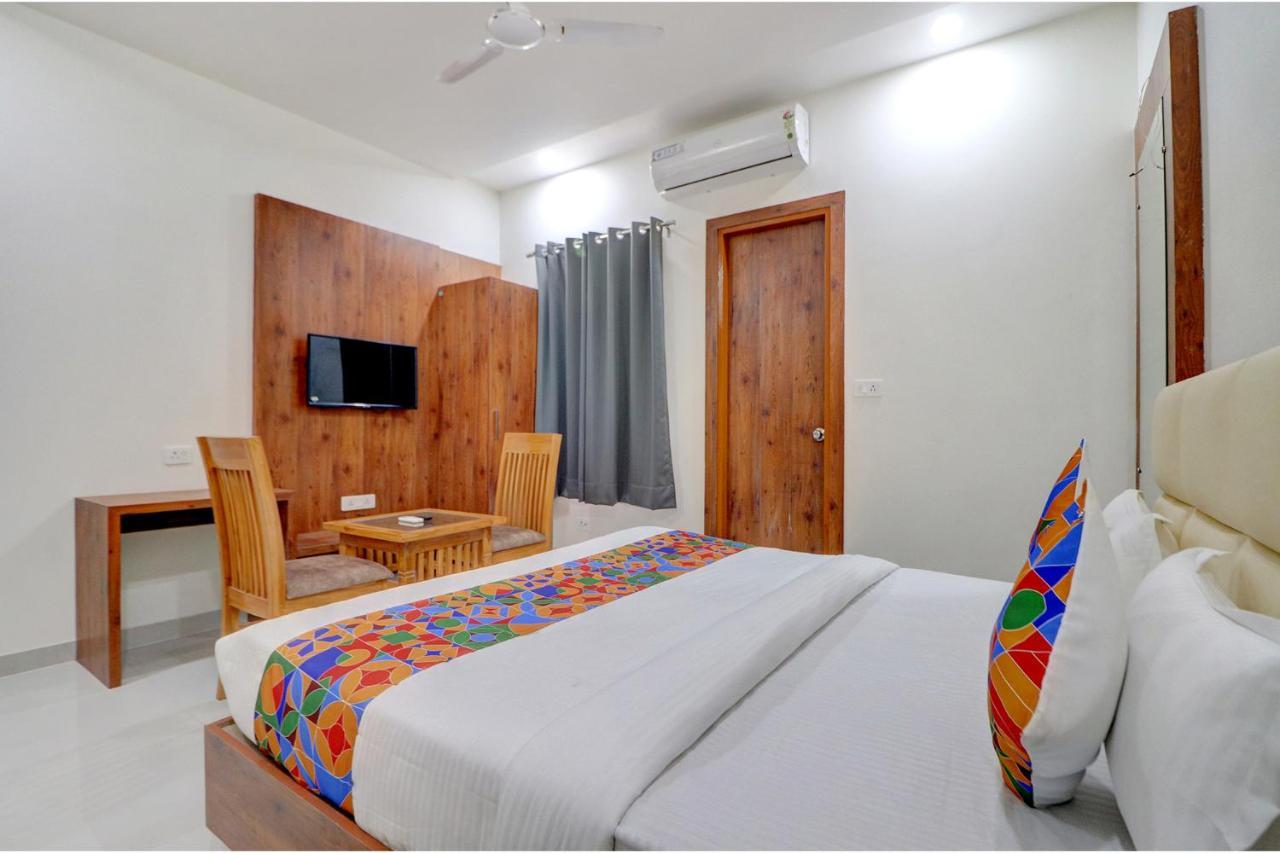 Fabexpress The Regalia Inn Lucknow Bagian luar foto