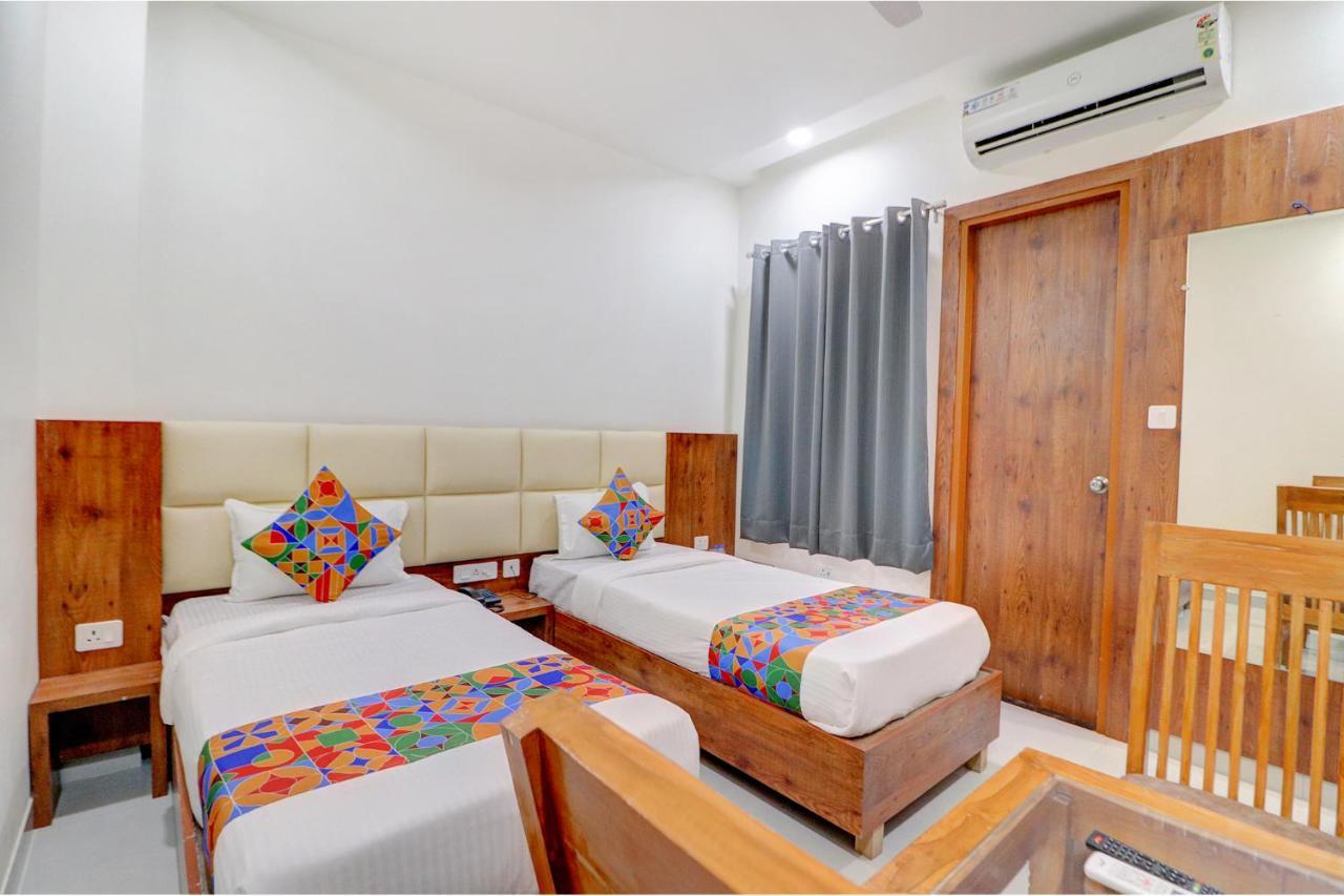 Fabexpress The Regalia Inn Lucknow Bagian luar foto